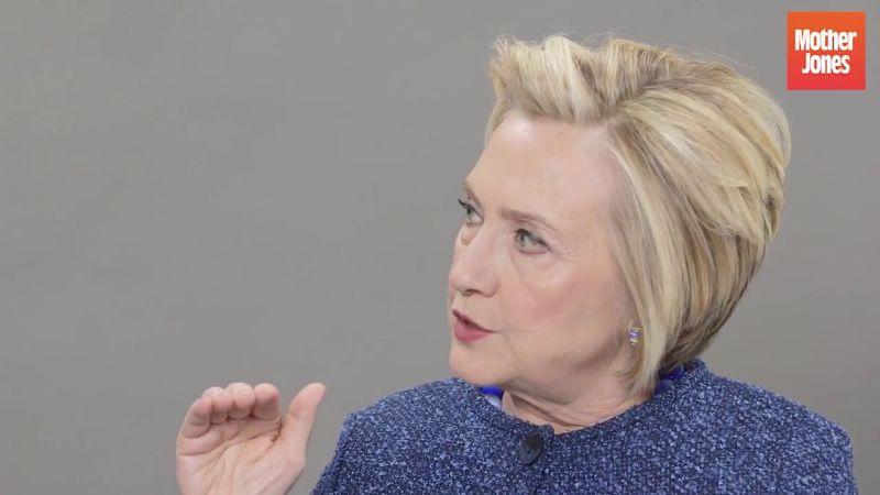 Hillary Clinton szerint egy ellene indított vizsgálat hatalommal történő visszaélés lenne