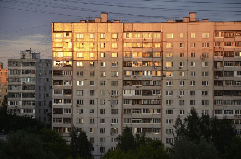 Gázrobbanás miatt leomlott egy nyolcemeletes panelház Oroszországban