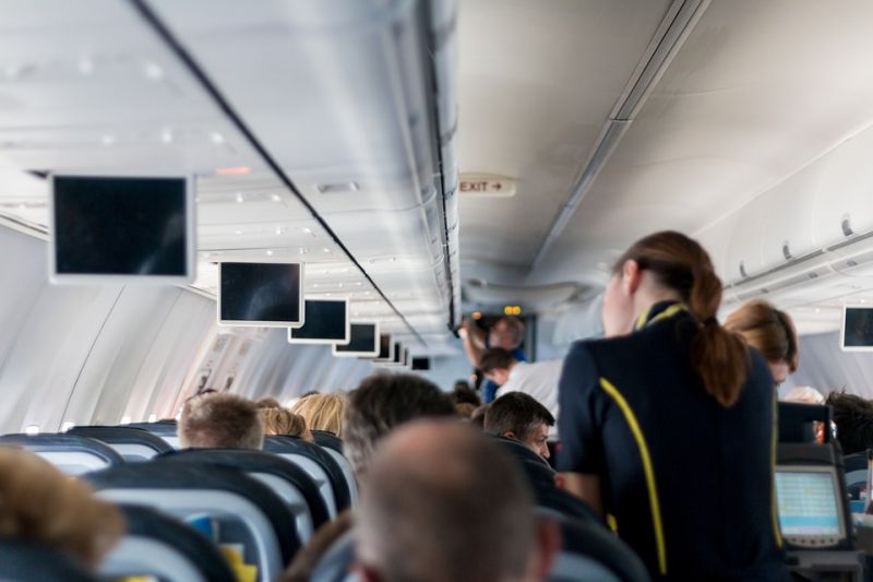 Összebalhézott a stewardesszel a magyar utas – lezavarták a gépről
