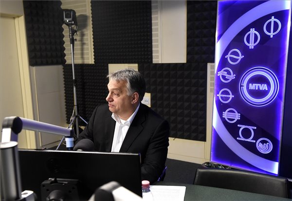Orbán: a Soros-hálózat pártszerű, és benevezett a választási kampányba