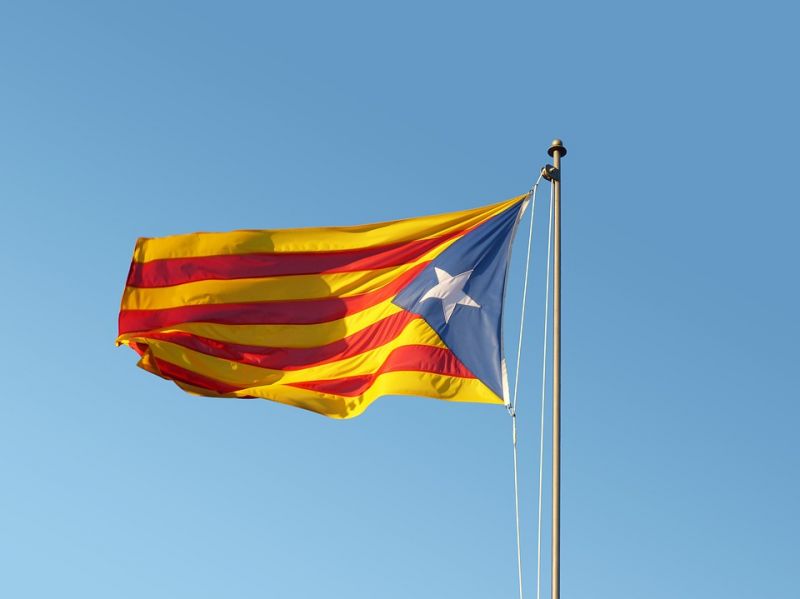Megkezdődött a szavazás Katalóniában