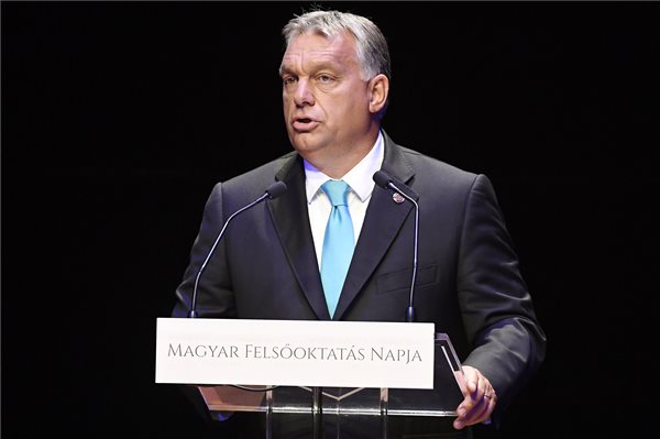 Századvég: Orbánt akarja a többség miniszterelnöknek