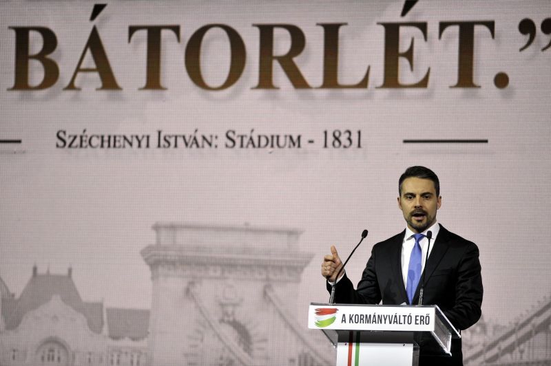 A Jobbik szerint a kormány a magyarokat elüldözi, a migránsokat befogadja