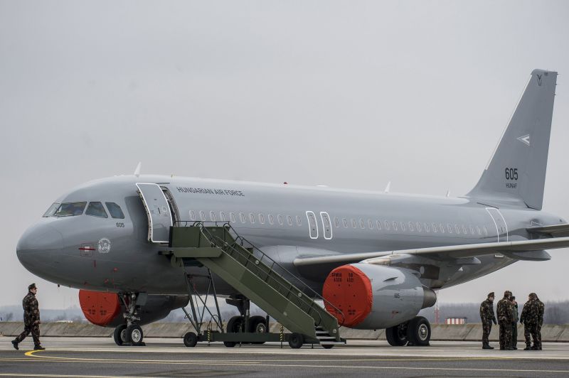 Megérkezett a honvédség két Airbus A319-es katonai gépe Kecskemétre