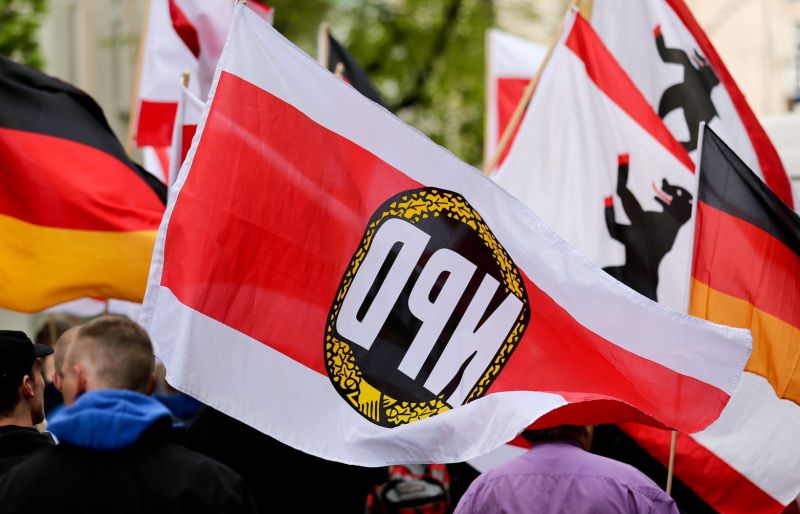 Eljárást indítottak a neonáciként számon tartott NPD állami támogatásának megvonására