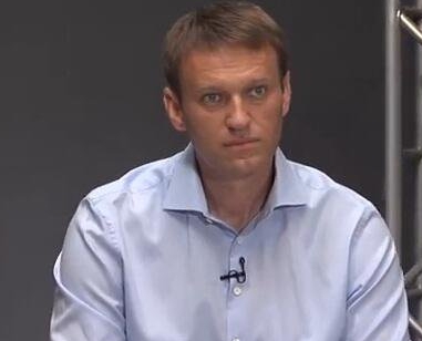 Az utcán kapták el a rendőrök Putyin ellenzéki ellenfelét, Navalnijt – videó