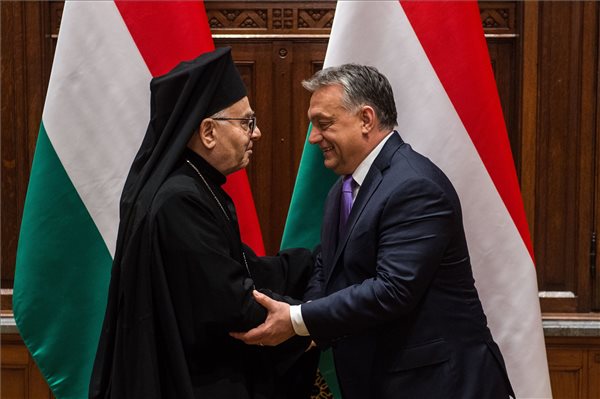 Levélben köszönte meg Orbánnak a segítséget és a pénzt az aleppói érsek