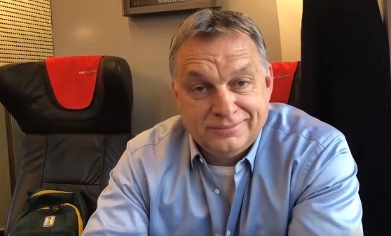 A vonatról üzent Orbán Viktor – ezért utazik Bécsbe