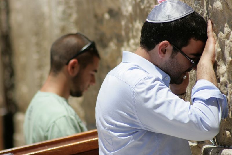 A francia kormány elítélte az "antiszemitizmus új formáját"