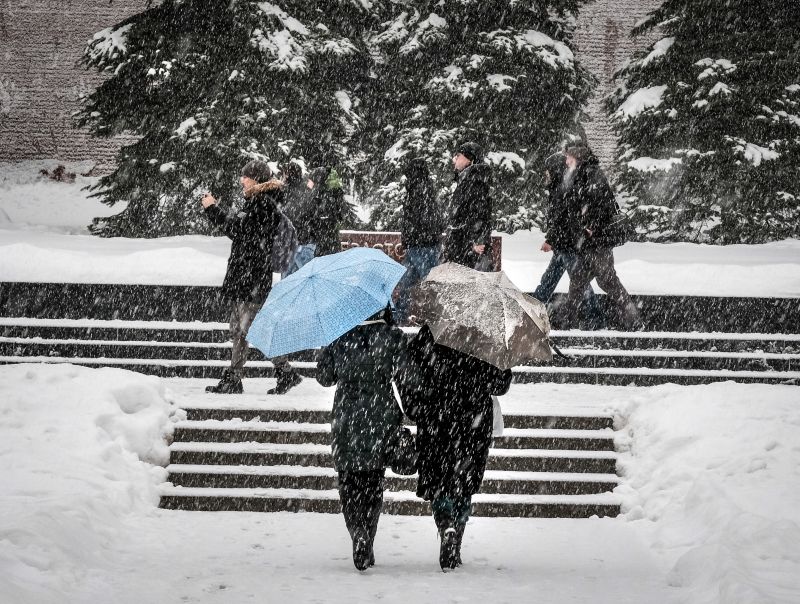 Szombaton mekkora felhajtás volt a kis hóesés miatt, nézze meg, mi van most Moszkvában