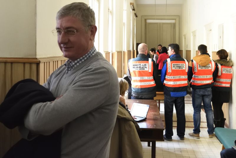 A Fidesz arra kéri az ügyészséget, hogy adjon tanúvédelmet "a Czeglédy-Gyurcsány-ügy" tanúinak