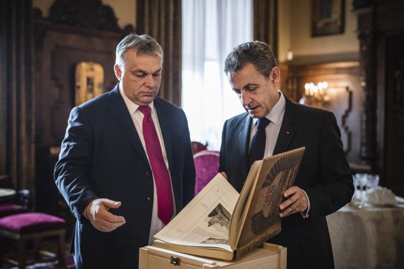 Nicolas Sarkozy találkozott Orbán Viktorral és Szijjártó Péterrel is 