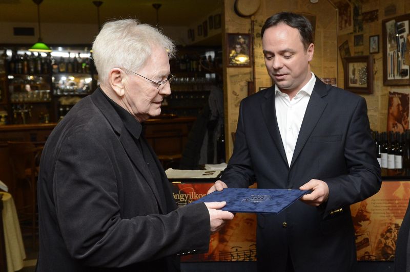 Szabó István életműdíjat kapott Belgrádban