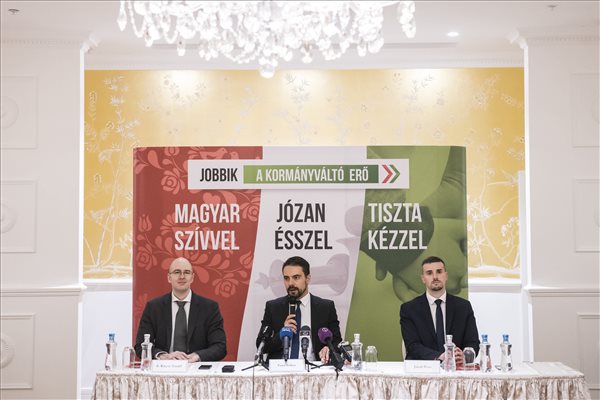 Vona: a Jobbik az egyetlen ellenzéki erő, amely alkalmas a kományváltásra
