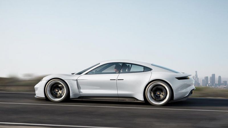 A Porsche megduplázza az elektromos autók gyártásával kapcsolatos kiadásait