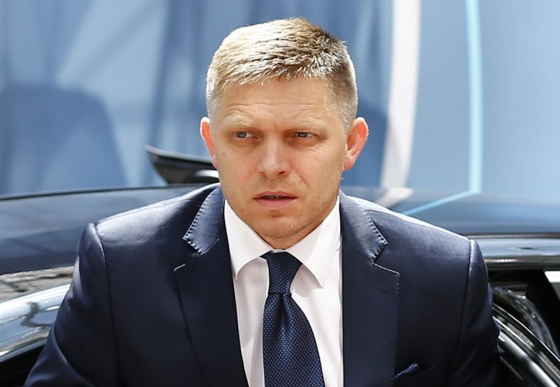 Szlovákia: az ellenzék a kormányfő, a belügyminiszter és a rendőrfőnök távozását követeli