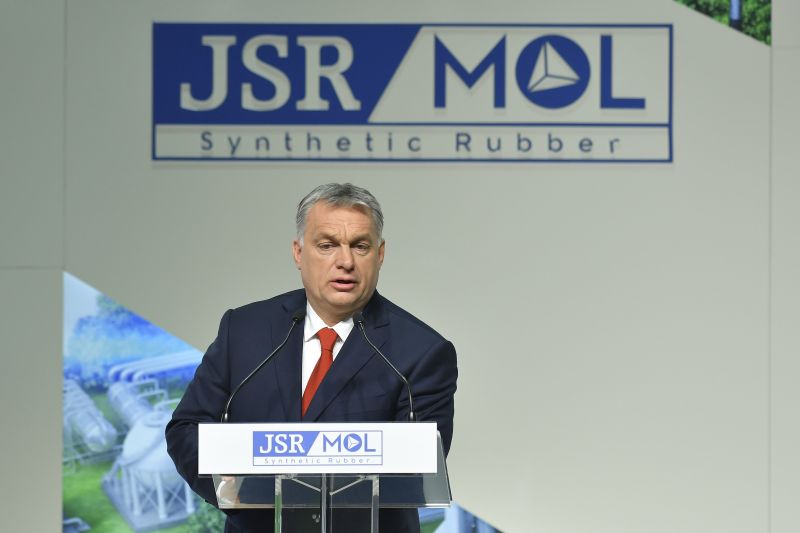 Orbán: A kormány név szerint ismeri Soros zsoldoshadseregének tagjait