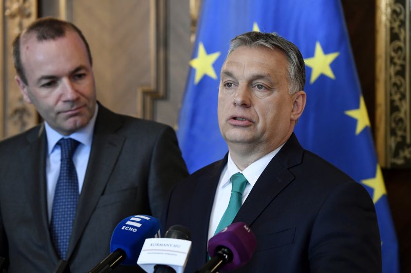 Orbán szerint Európa megtelt, a határokat meg kell védeni