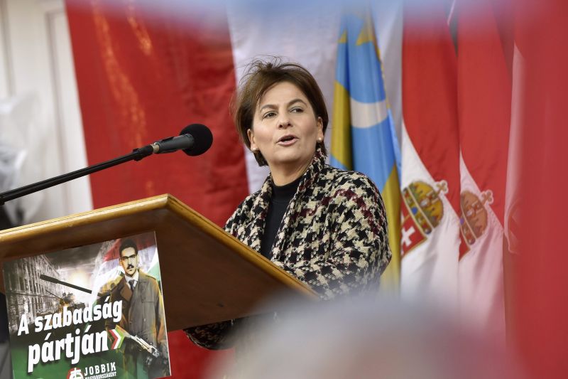 Varga-Damm: a vezető politikusok lenézően kommunikálnak a nőkkel