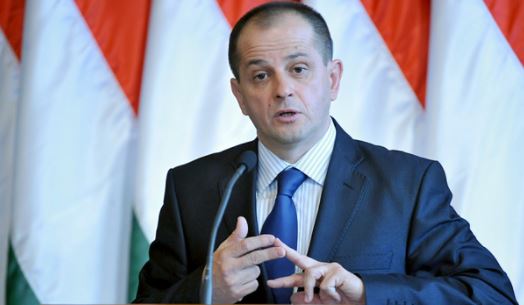 A Fidesz szerint a Jobbik Simicska pénzén vásárolja meg az ellenzéki jelölteket
