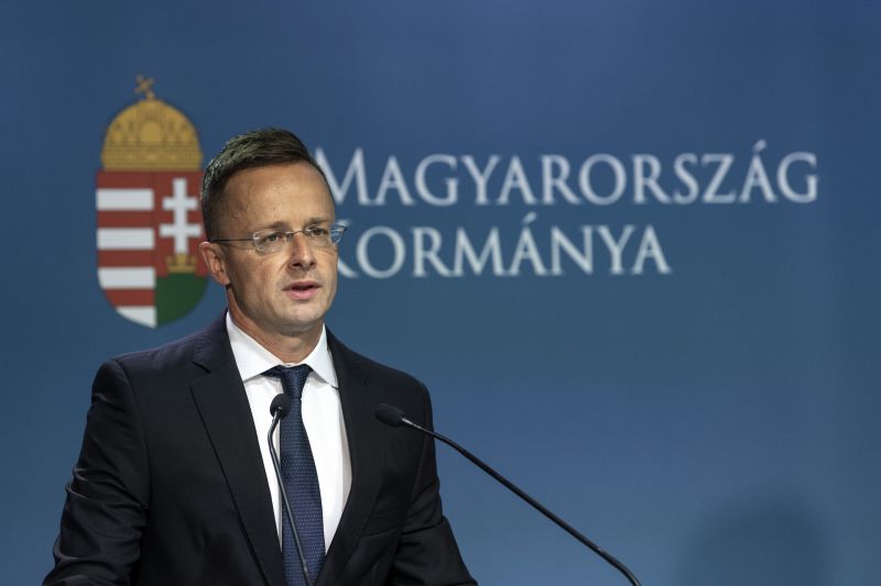 Szijjártó: hivatalosan is bejelentette Magyarország kilépését a globális migrációs csomag elfogadási folyamatából