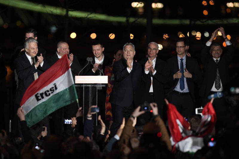 Orbán: Magyarország a bátor emberek országa