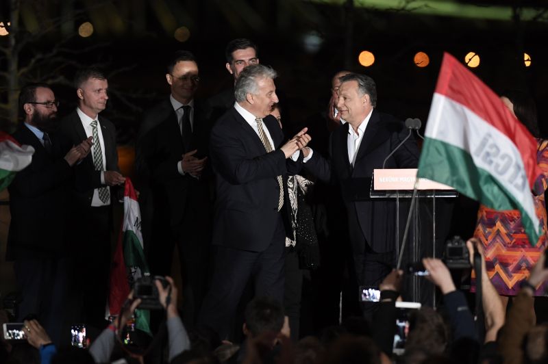 Lengyel politikusok gratuláltak a Fidesz választási győzelméhez