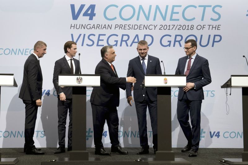 "Azért támadnak, mert sikeresek vagyunk" – Orbán szerint a brüsszeli támadások mögött a V4-ek sikerei állnak