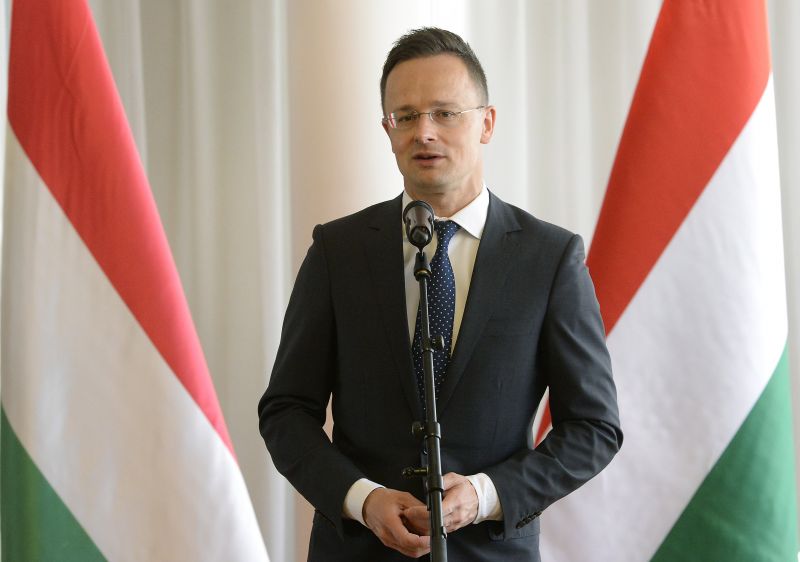 Szijjártó: Magyarország 1,5 milliárd forint értékben kórházat épít Szíriában