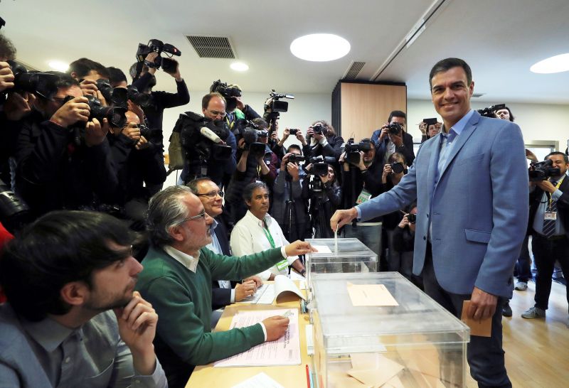 A szocialisták nyerték a spanyol választást, koalíciós tárgyalások jöhetnek