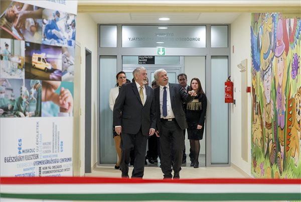 Kásler: Európa számára példa lehet a kiépülő új magyar gyermekgyógyászati ellátórendszer