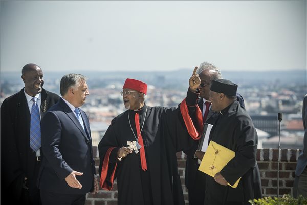 Orbán Viktor etióp keresztény vezetőkkel tárgyalt