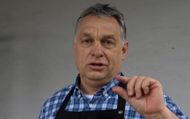 Orbán Viktor már a locsolóversekbe is bevette magát