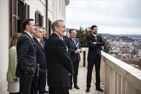 Orbán Viktor amerikai törvényhozókkal tárgyalt