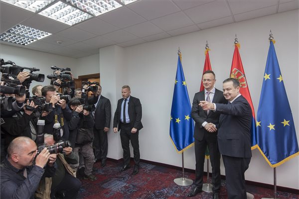 Szijjártó: Magyarország érdeke az erős Szerbia