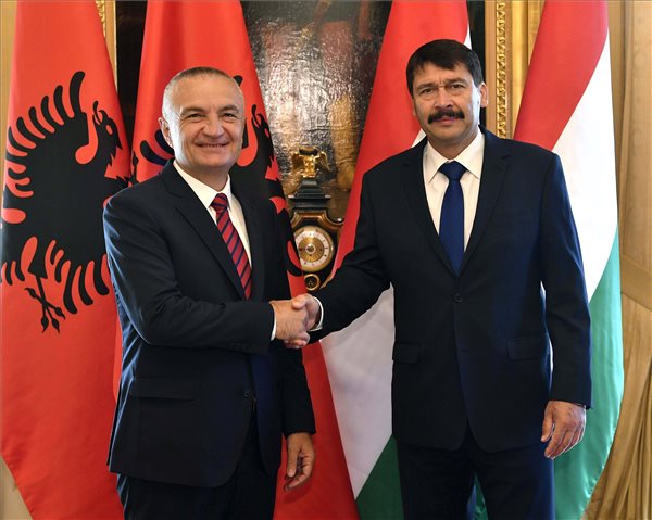 Áder: Magyarország továbbra is támogatja Albánia felvételét az EU-ba