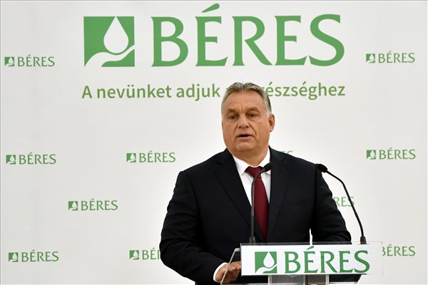 Orbán Viktor: a gyógyszeripar a magyar gazdaság húzóágazata