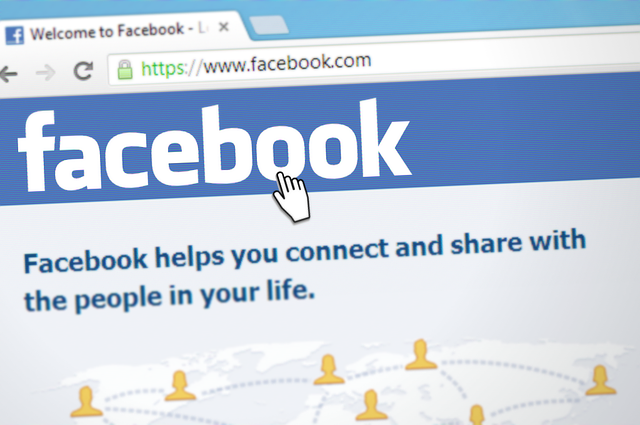 Zuckerberg: hamis profilokat távolítottak el a Facebookról a magyar választás előtt is