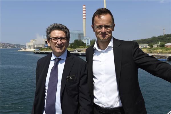 Újra lett tengeri kikötőnk – Magyarország egy 300 méteres partszakaszt vett az olaszoktól 31 millió euróért