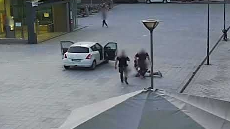 Máriót, a varázslót egy pillanat alatt lekapták a tíz körméről a rendőrök Józsefvárosban – videó