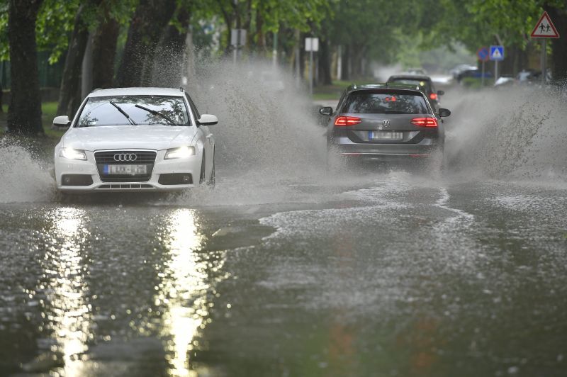 Akkora eső esett Debrecenre, hogy még a felcsútiak is eláztak