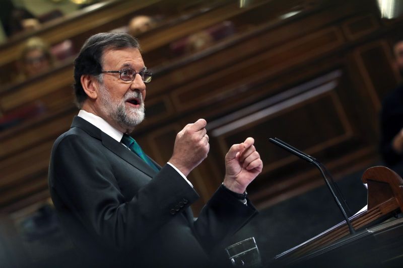 A spanyol parlament megbuktatta Mariano Rajoy miniszterelnököt