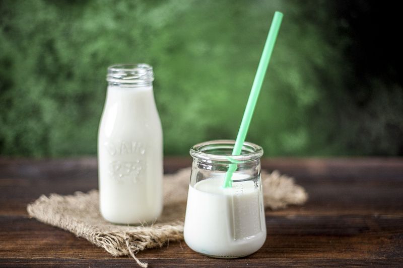 Itt az újabb élelmiszerbotrány: valaki szennyezhette egyes üzletláncok tejtermékeit