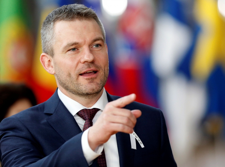 Több mint egy hónappal a választások után gratulált a szlovák miniszterelnök is