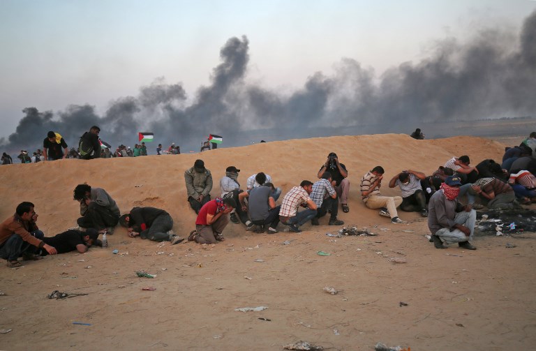 Két palesztin megsebesült a Gázai övezet határánál kiújult tüntetésekben