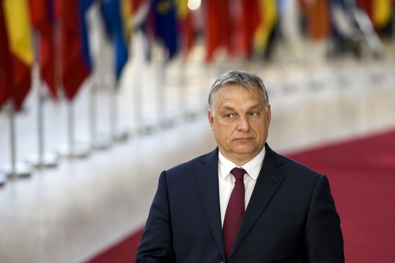 Orbán Viktor részt vesz a török elnök beiktatásán
