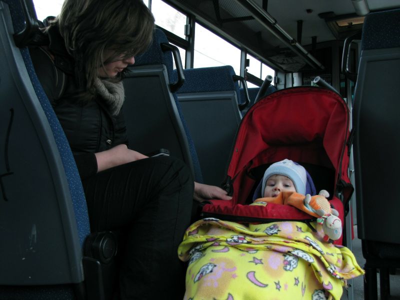 Az M3-as metrópótlón hagyhattak egy 2 éves kisfiút