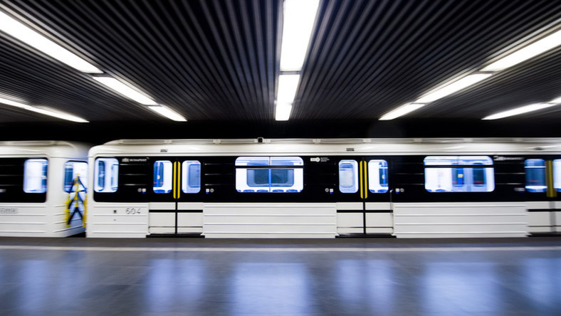A DK feljelentést tesz a botrányos metrófelújítás miatt