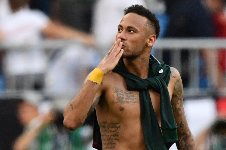 Neymar marad Párizsban