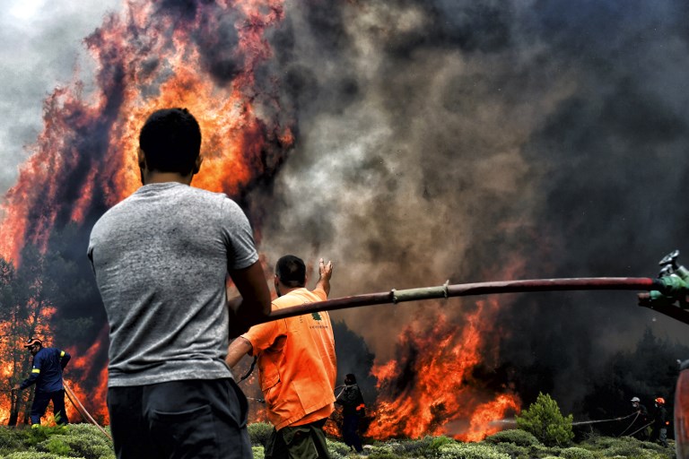 Magyarok is veszélybe kerültek a görögországi tűz miatt